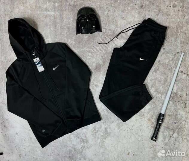Спортивные костюмы Nike