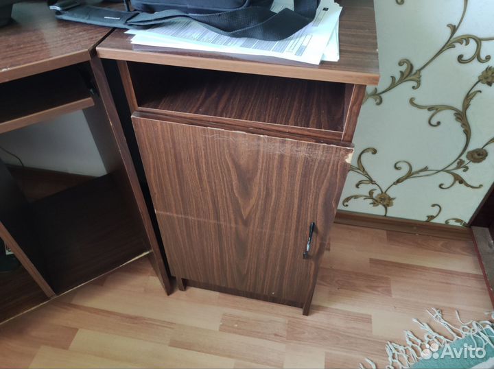 Стол угловой