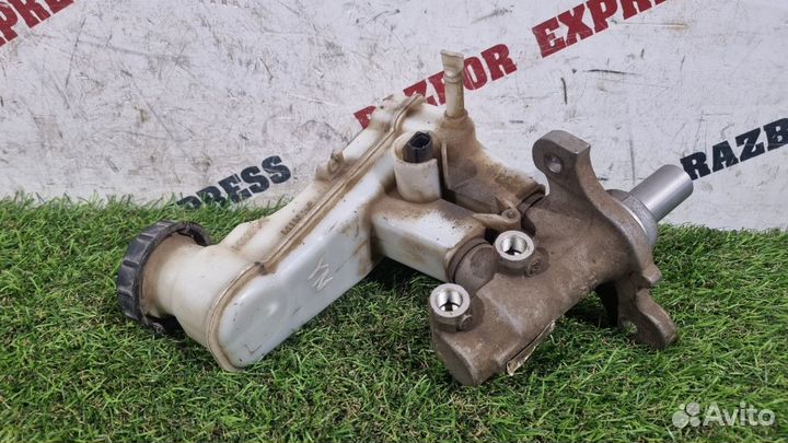 Цилиндр тормозной главный Venga 2010-2018