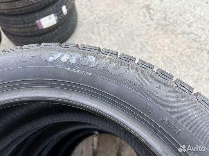 Pirelli Formula Ice FR 215/50 R17 95T