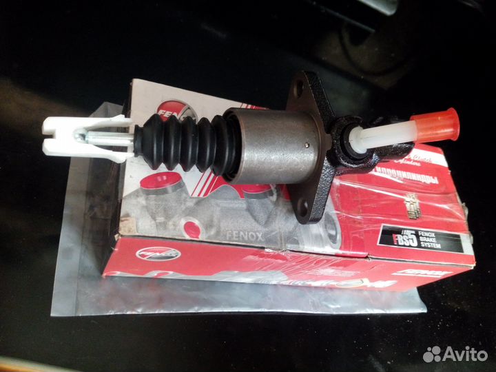 Цилиндр главн. привода сцепления VW,Seat,Mitsubish