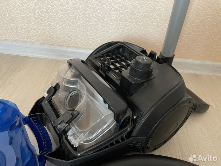 Пылесос Bosch почти новый, мощный