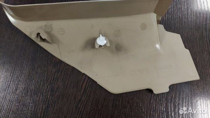 Обшивка стойки передняя правая Bmw X5 E53 3.0D M57