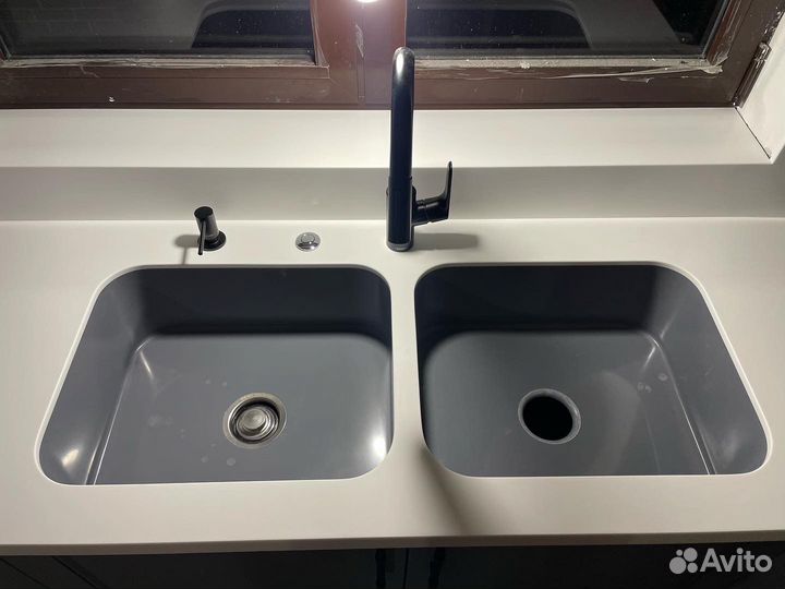 Люксовые столешницы из акрилового камня