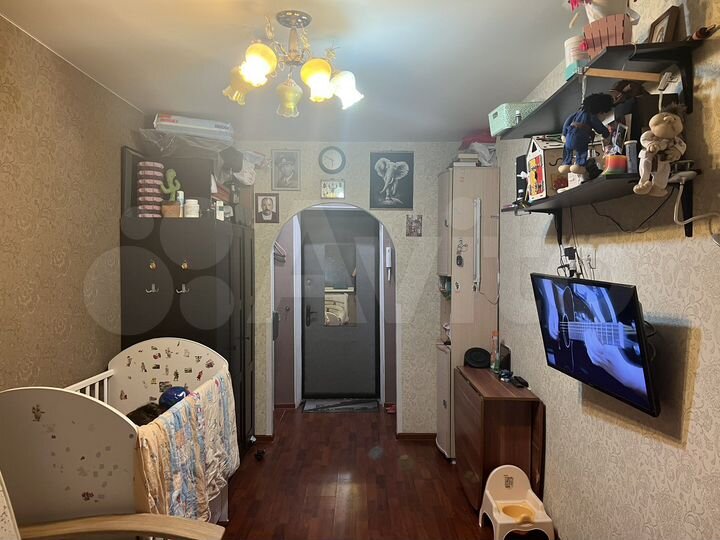 Комната 14 м² в 5-к., 5/5 эт.