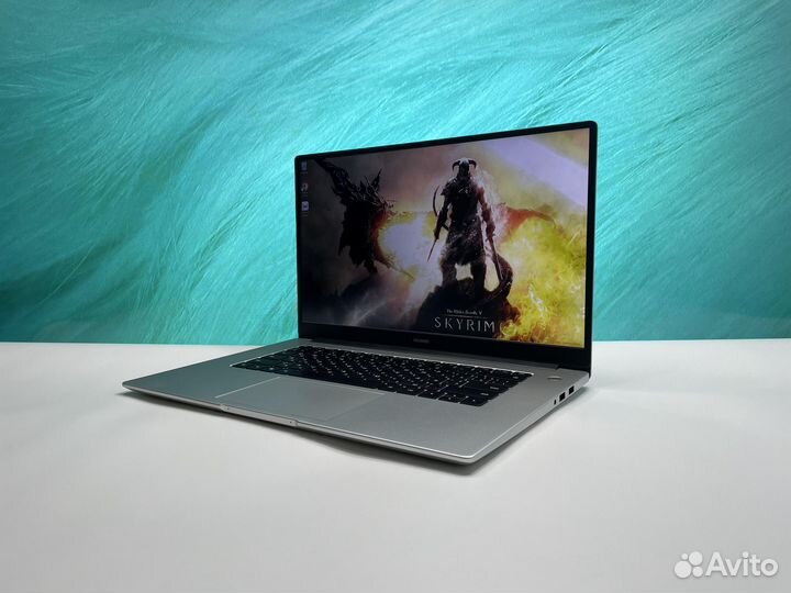 Ультрабук Huawei MateBook 15 / Core i5 / SSD