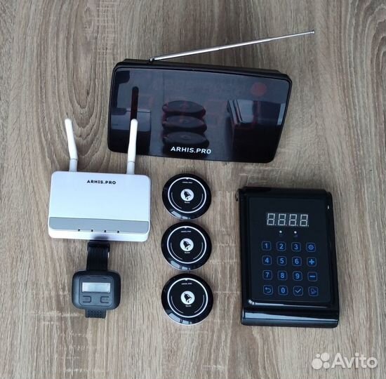 Кнопка вызова официанта комплект с табло и часами