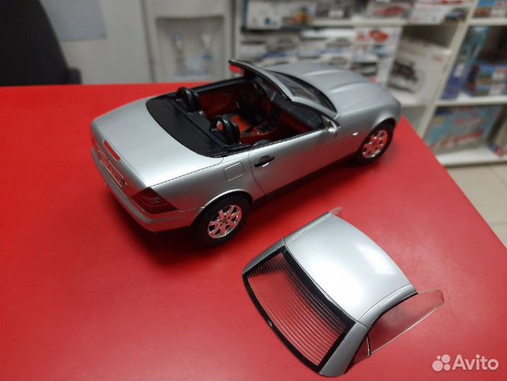 24189 Mercedes-Benz SLK собран из кита Tamiya