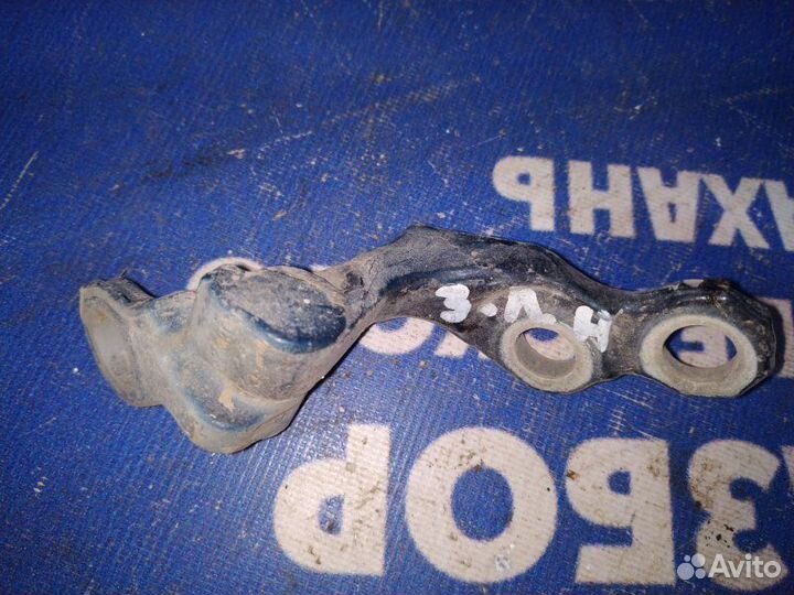 Петля двери Ford Focus 2 седан aoda 2006