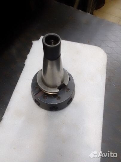 Торцевая фреза под эльбор ф80мм с оправкой исо40