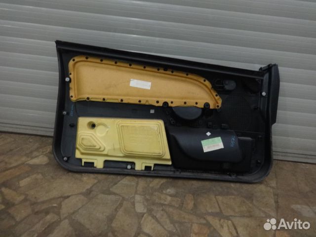 Обшивка двери ford fiesta