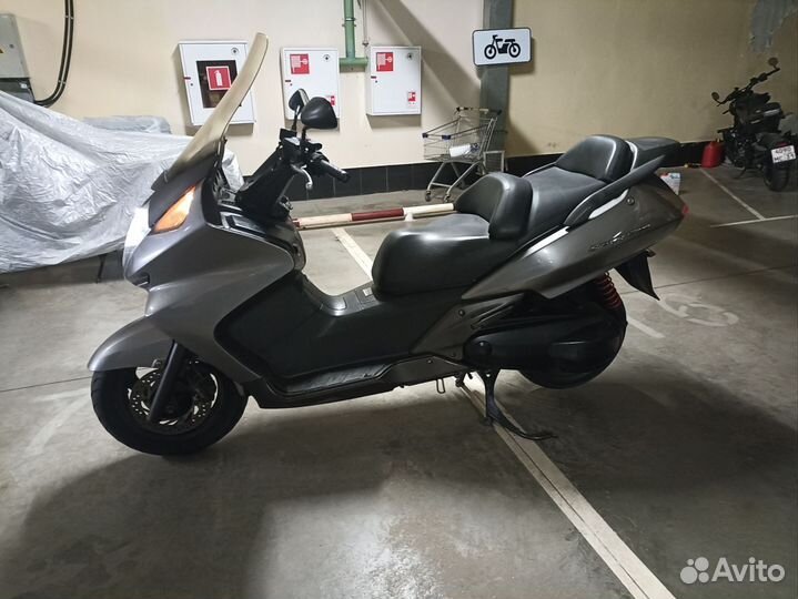 Honda FJS400 silver wing