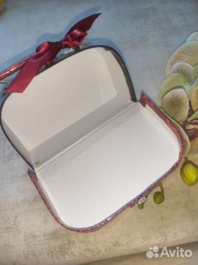 Коробка подарочная