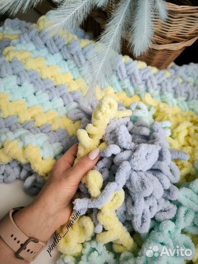 Плед детский вязаный ручная работа