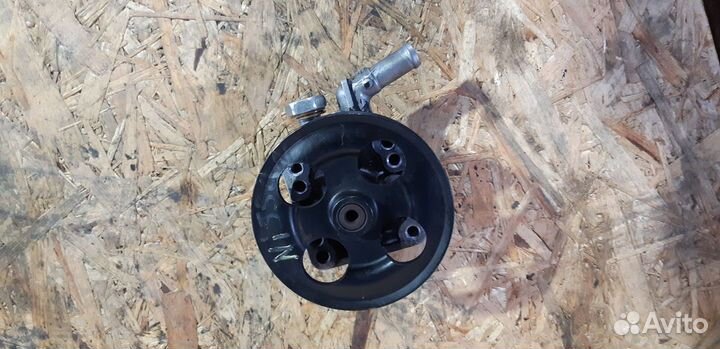 Насос гур Nissan