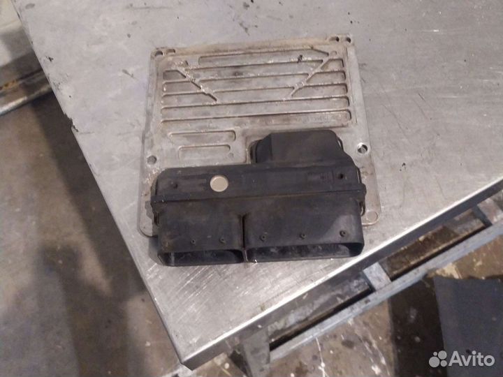 Блок управления двигателя Мерседес е211 М 271