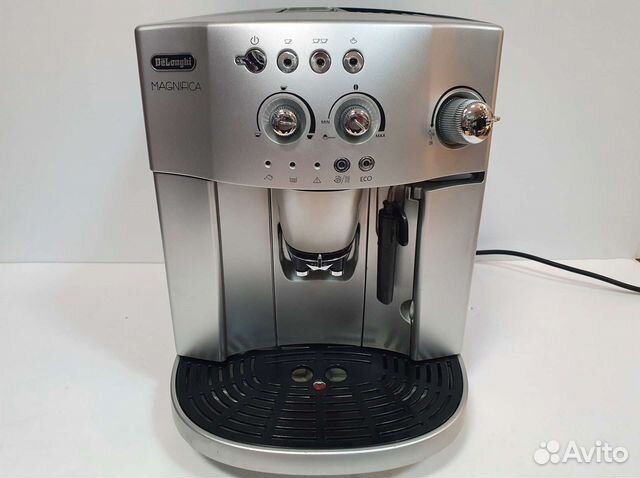 Кофемашина Delonghi Magnifica