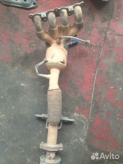 Коллектор выпускной 1,6 Форд фокус 3