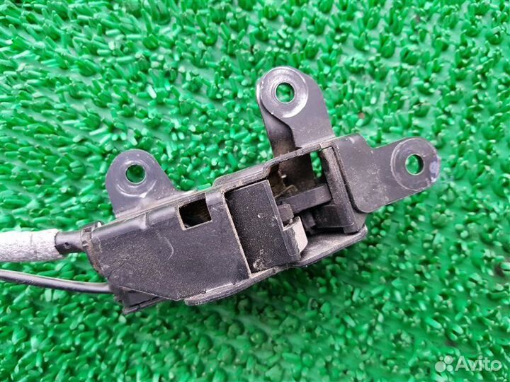 Замок двери багажника лев. BMW X5