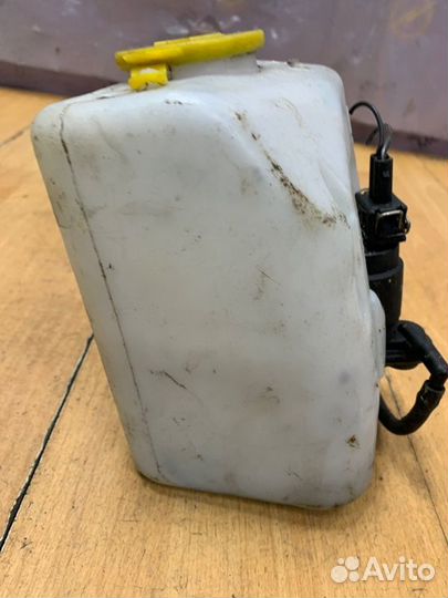 Бачок омывателя Opel Corsa C