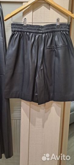 Кожаные шорты