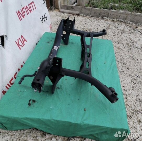 Подрамник задний skoda yeti 1,2