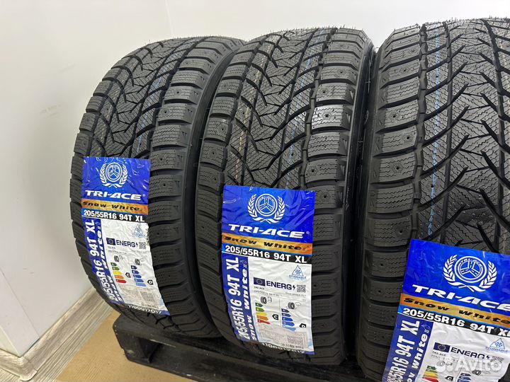Tri Ace Snow White II 205/60 R16 94T