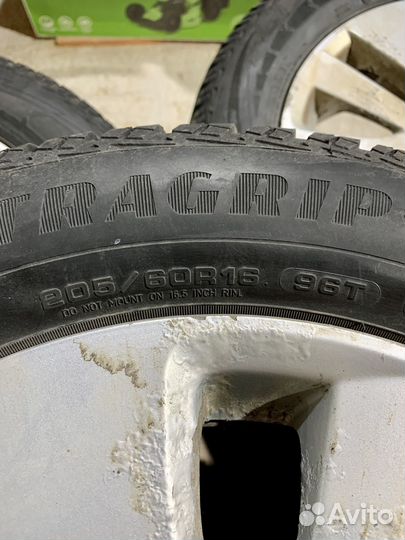 Комплект колес Suzuki R16 с зимней резиной