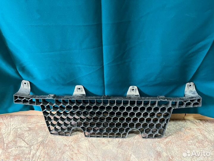 Усилитель переднего бампера LADA Vesta