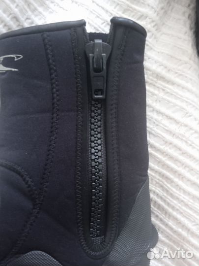 Гидроботинки