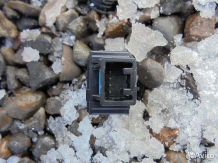 Кнопка корректора фар Toyota Corolla Axio NZE141