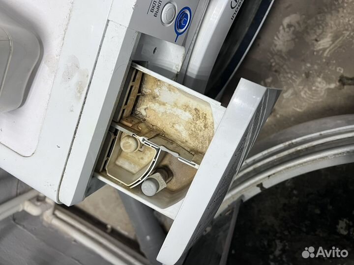 Стиральная машинка рабочая