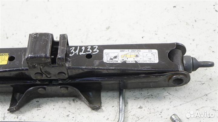 Домкрат Toyota Alphard ZRR70