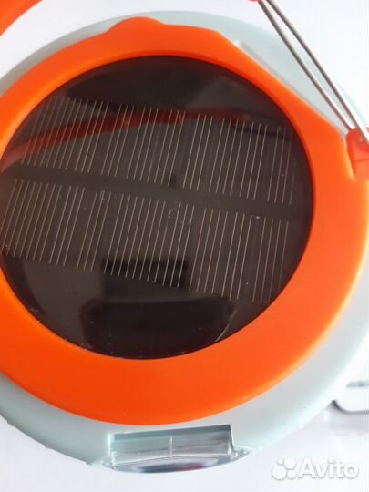 Фонарь с пультом, солнечной батареей на 18650