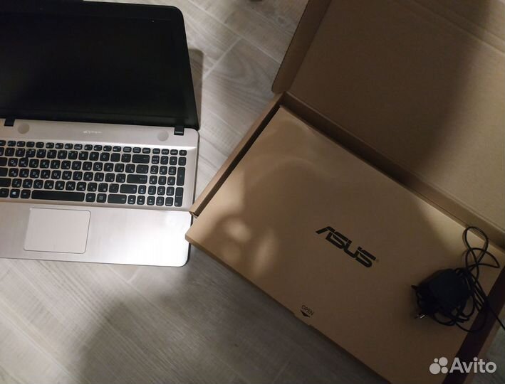 Ноутбук Asus