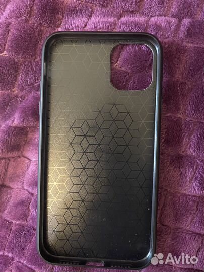 Чехол на iPhone 11