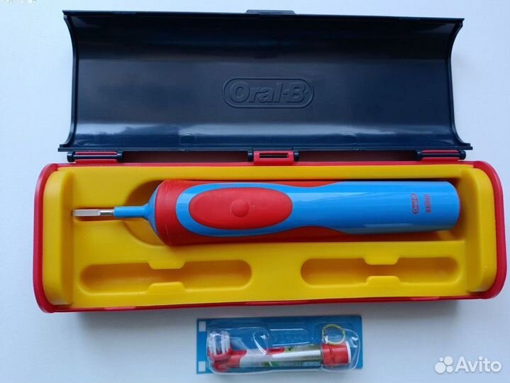 Электрическая зубная щетка oral b детская