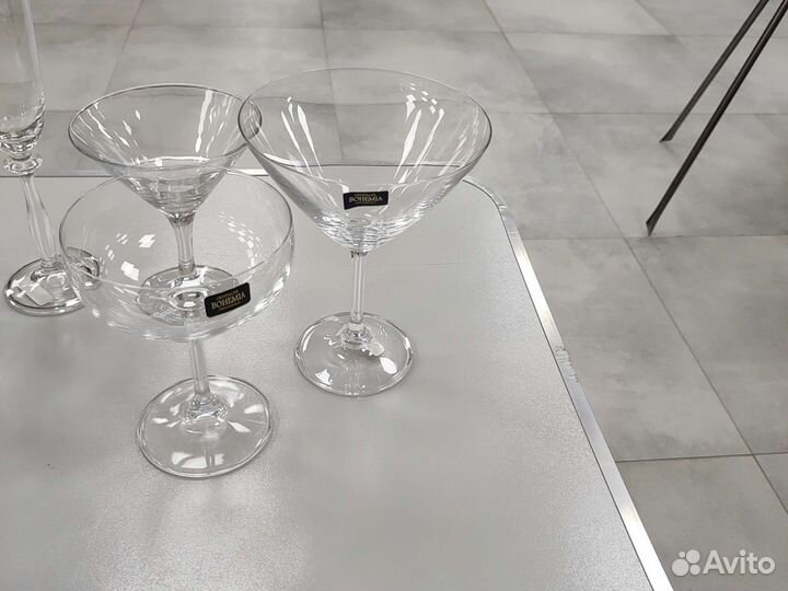 Бокалы и стаканы для напитков