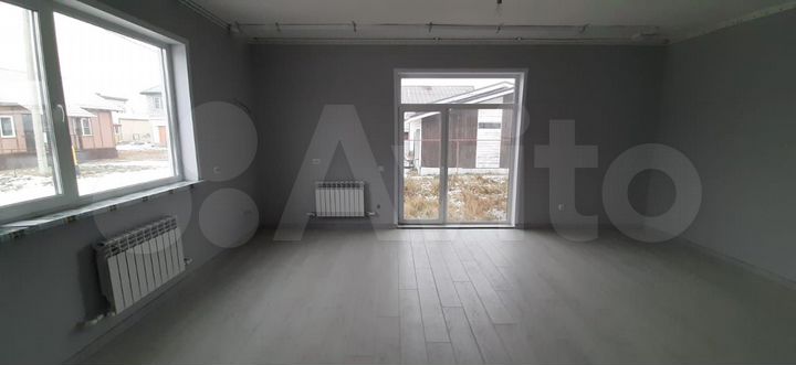 Коттедж 191 м² на участке 5 сот.