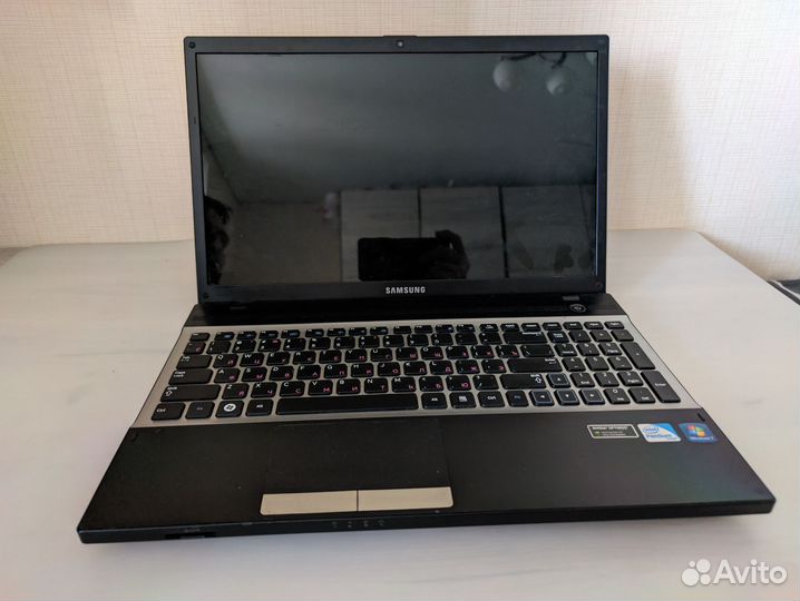 Ноутбук Samsung np300v5a на запчасти целиком