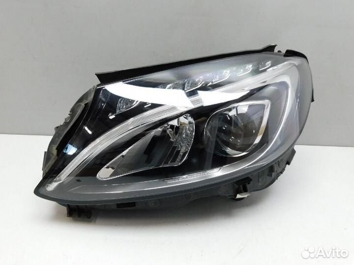 Фара левая Mercedes-Benz C-Class
