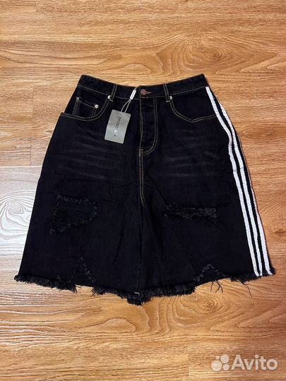 Шорты Balenciaga adidas distressed на руках