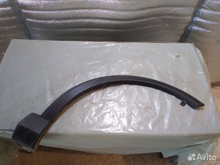 Накладка (расширитель ) арки крыла - перед справа