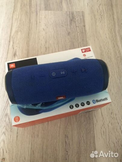 Колонка JBL charge 3
