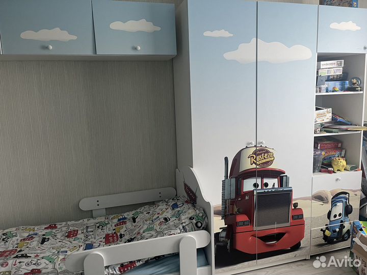 Мебель для детской Тачки
