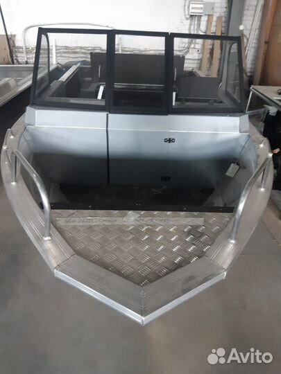 Моторная лодка Orionbot 46 Fish