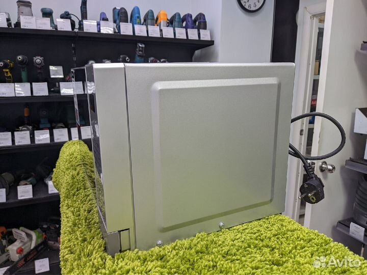 Микроволновая печь BBK 20MWG-736/BS