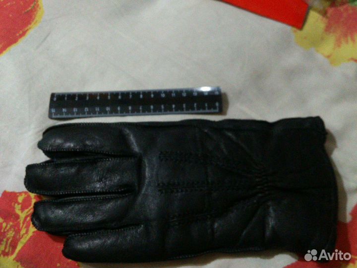 Перчатки