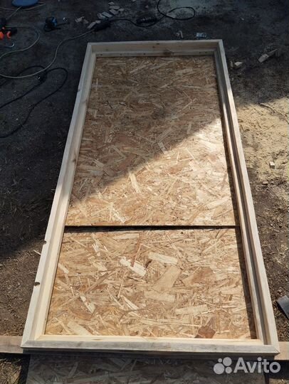 Двери с коробкой