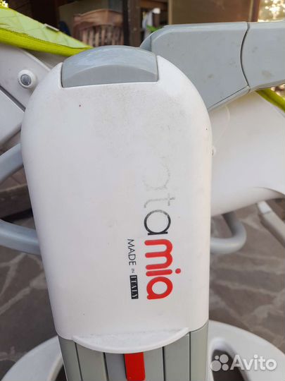 Стульчик для кормления tatamia